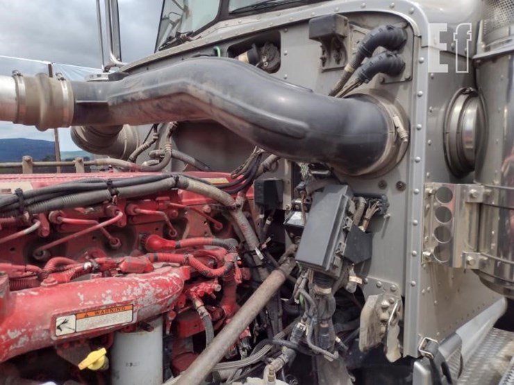 2011-peterbilt-388-image-23