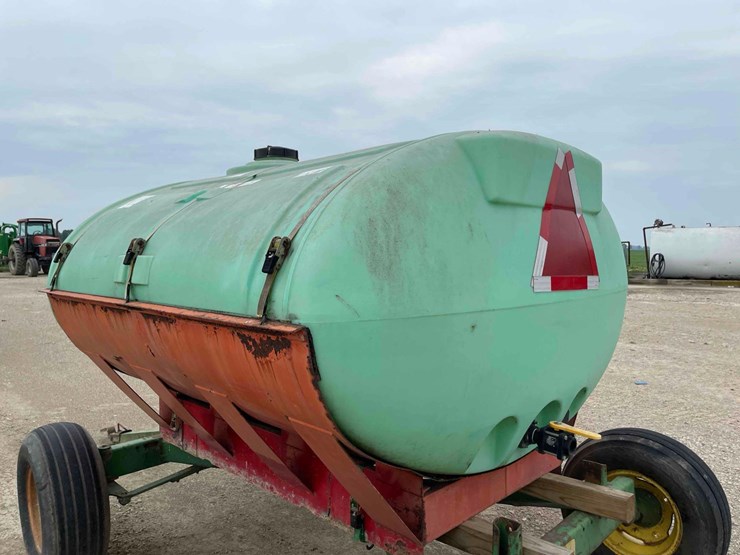 1000-gallon-poly-tank-w/-metal-cradle-image-7