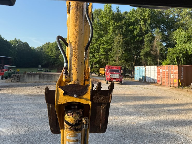 new-holland-555e-image-50