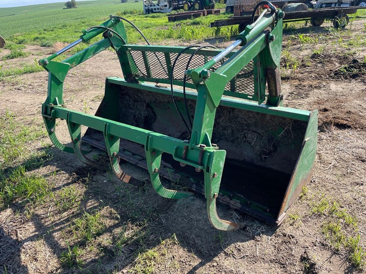 2014-john-deere-6210r-image-80
