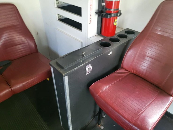 2012-ford-f550-xl-image-87