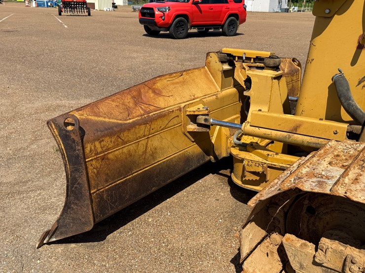 caterpillar-d3g-lgp-image-7