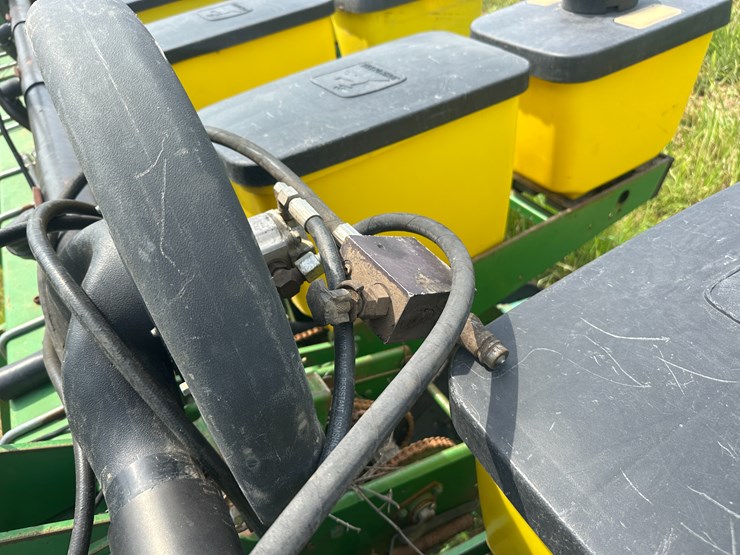 john-deere-30-image-26