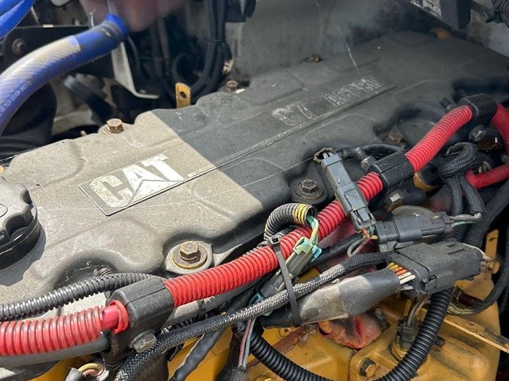 2005-caterpillar-c7-image-34