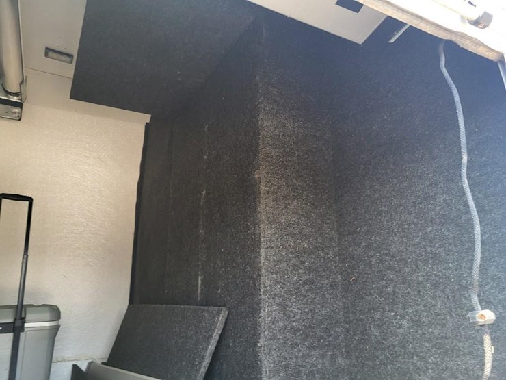 2012-ford-f550-xl-image-25