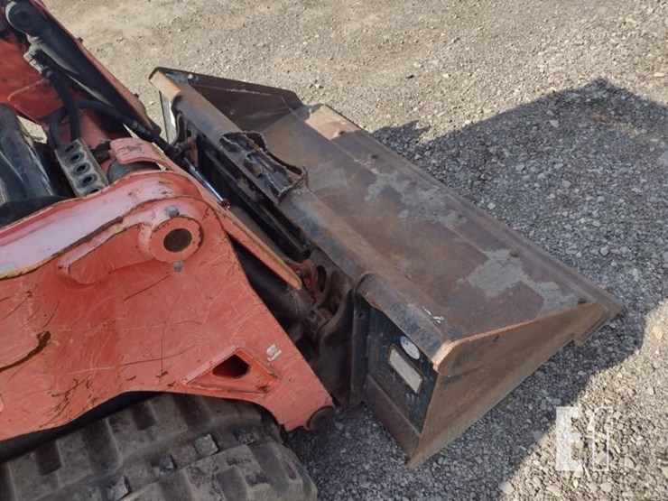 kubota-svl65-2-image-17