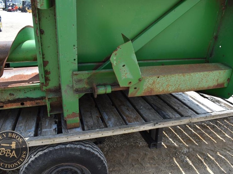 1989-john-deere-643-image-24