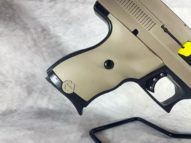 #4377-•-hi-point-p9-9mm-luger-pistol,-sn:-p10189690-image-6