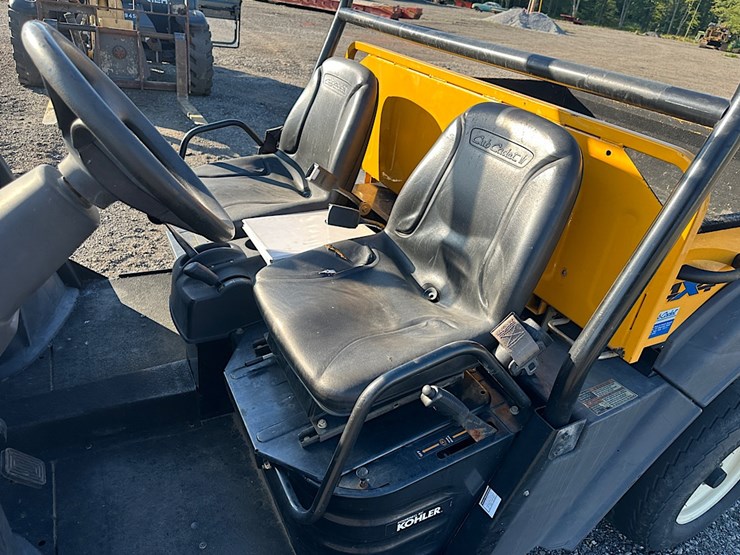 cub-cadet-c466-side-by-side-image-9