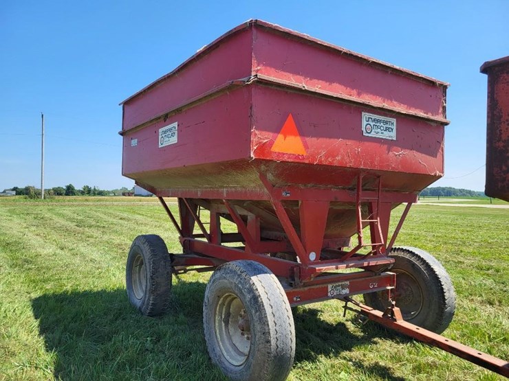 unverferth-mccurdy-350-hopper-wagon-w/running-gear-image-4