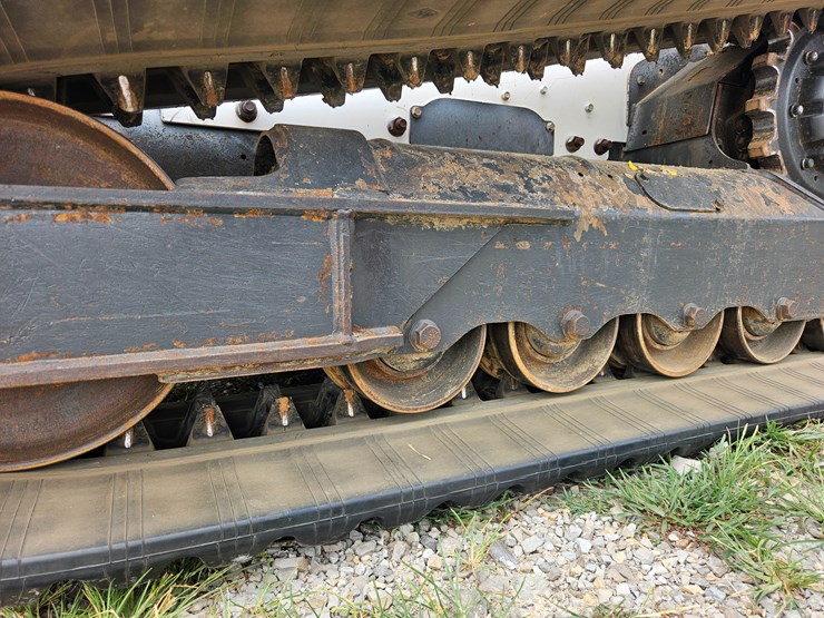 2021-bobcat-t770-image-73