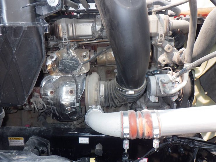 2024-freightliner-cascadia-126-image-15