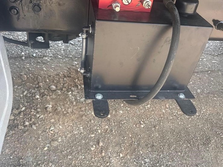 2018-ford-f650-image-16