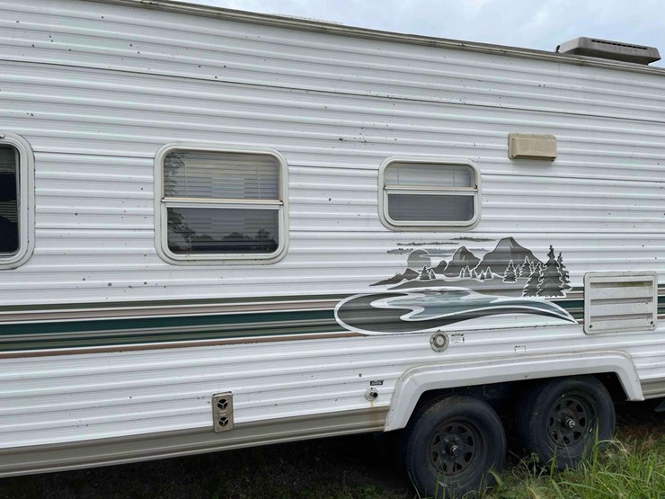 2005-wildwood-le-camper-image-9