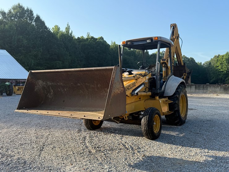 new-holland-555e-image-4