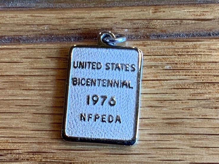 (2)-john-deere-nfpeda-1966-dc-+-1976-st.-louis-charms-image-2
