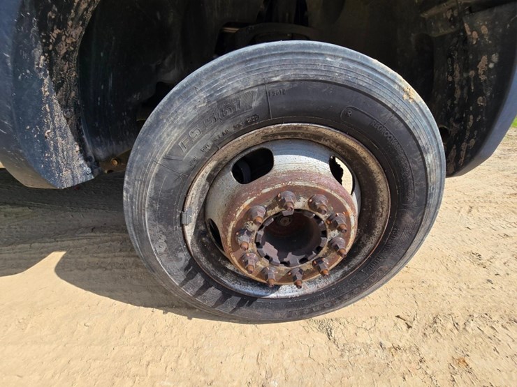 2018-dodge-ram-5500-image-28