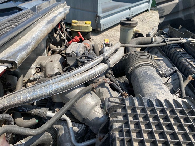 2019-chevrolet-6500-image-33