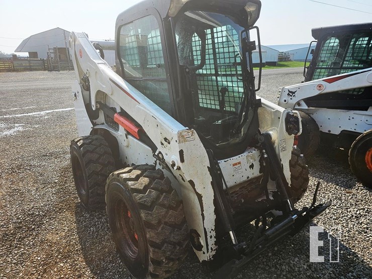 2012-bobcat-s750-image-1