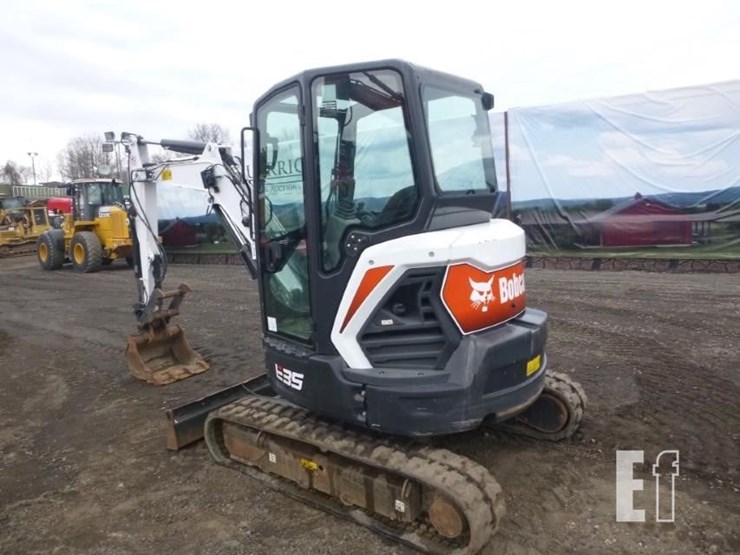 2021-bobcat-e35-image-50