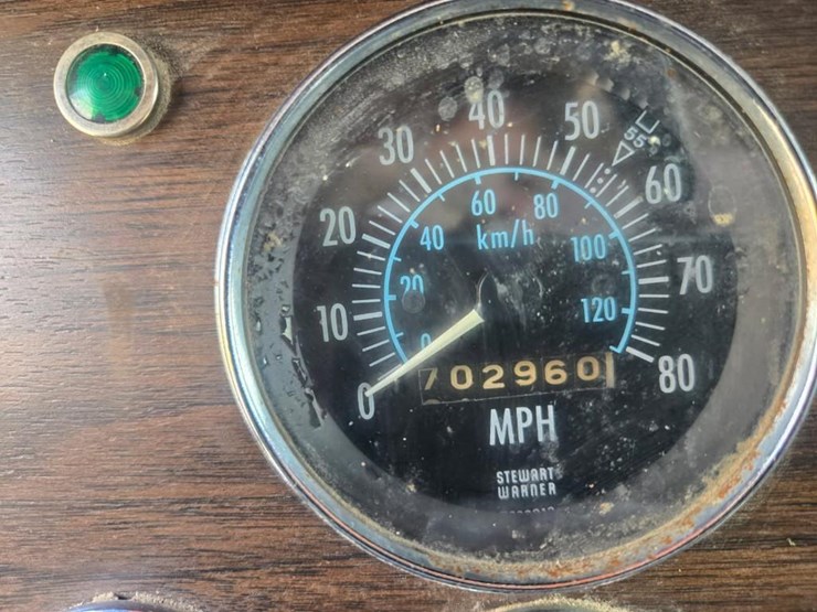 1981-international-f2674-tandem-axle-grain-truck-w/tag-axle*updated-8/4/25*-image-21