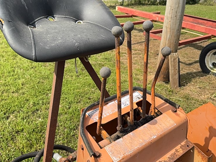 case-backhoe-attachment-image-7