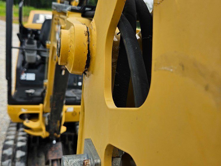 caterpillar-301.7-image-83