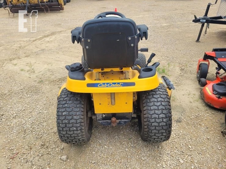cub-cadet-gt1554-image-6