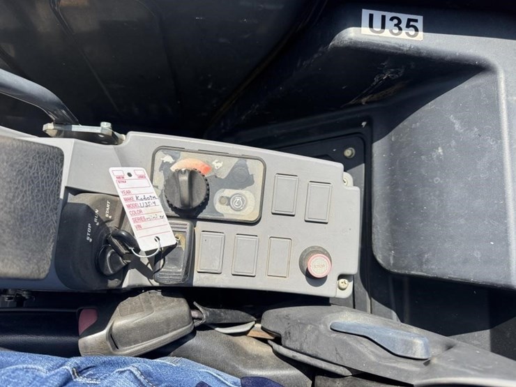 2019-kubota-u35-4-image-22