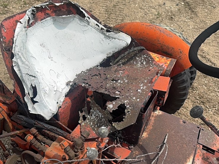 jacobsen-tractor-image-4