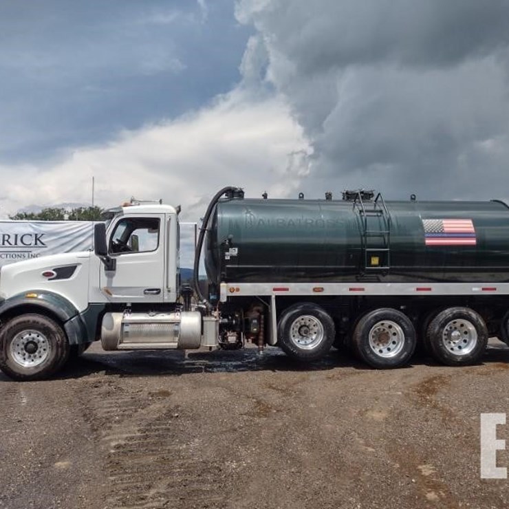 2019 PETERBILT 567