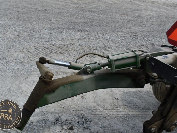 john-deere-2700-image-40