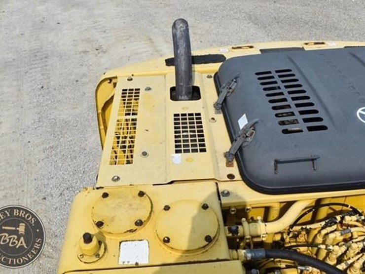2006-kobelco-sk160-lc-dynamic-acera-image-41