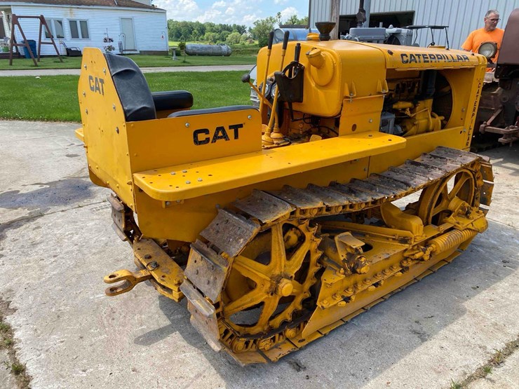 caterpillar-22-ag-crawler-image-4
