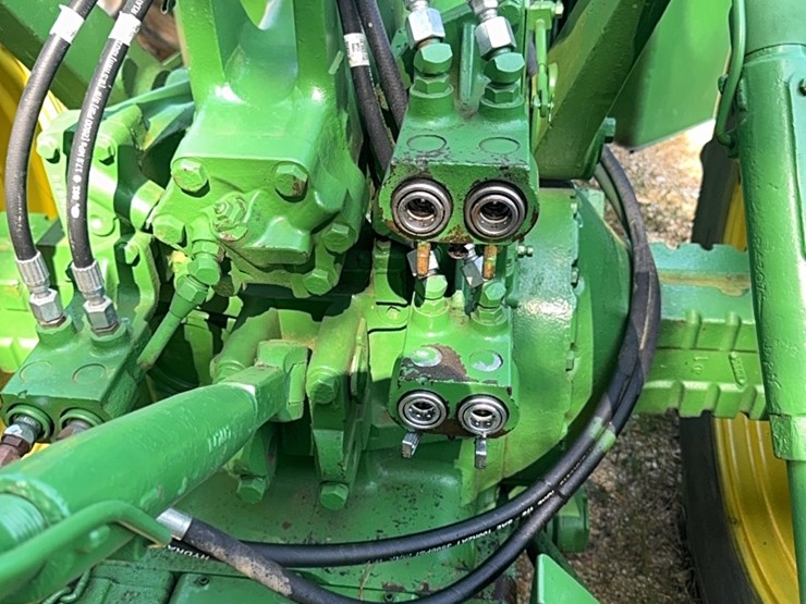 john-deere-7520-image-6