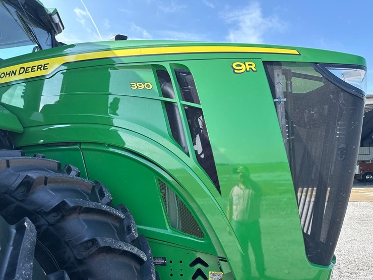 2022-john-deere-9r-390-image-35