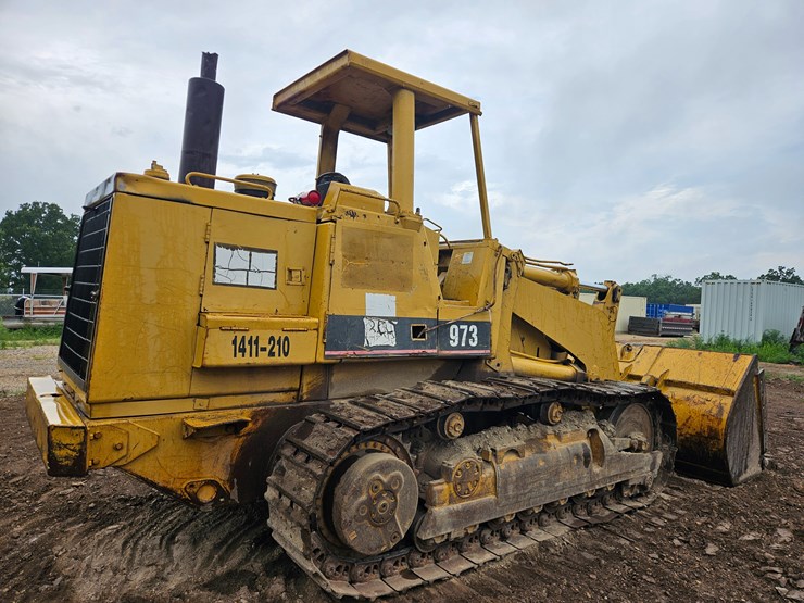 1984-caterpillar-973-image-13