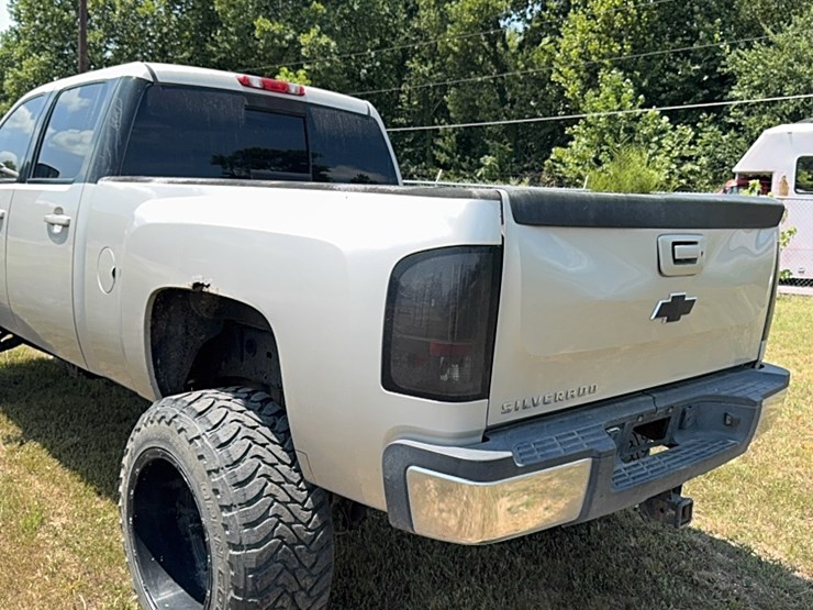2007-chevrolet-2500-image-10
