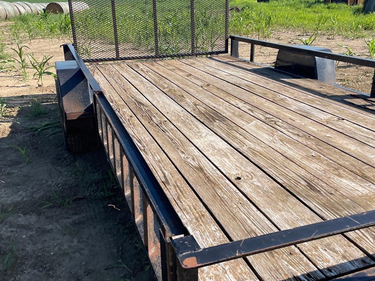2011-dressen-dct-83”-x-14ft-flatbed-trailer-image-11