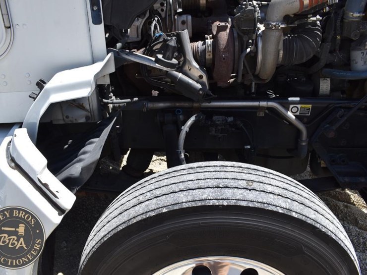 2011-kenworth-t660-image-81