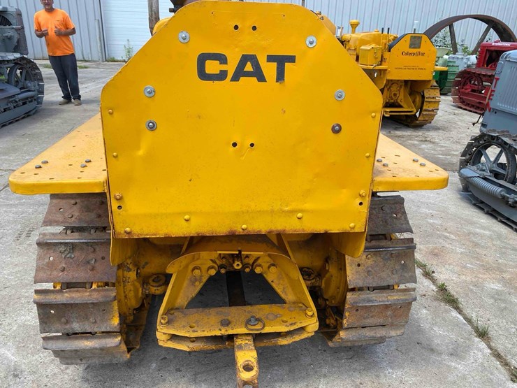 caterpillar-22-ag-crawler-image-5