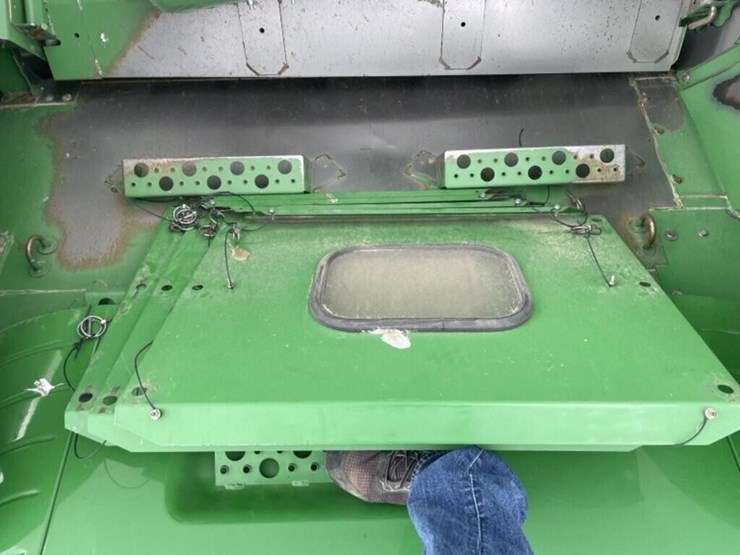 2010-john-deere-2010-image-5