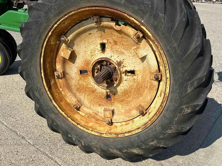 john-deere-a-image-14