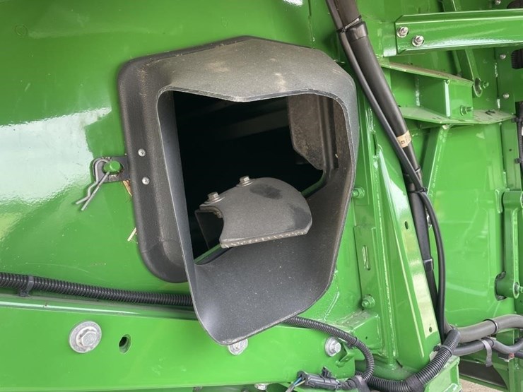 2015-john-deere-s660-image-36