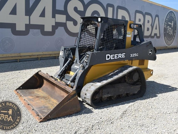 2019-deere-325g-image-7