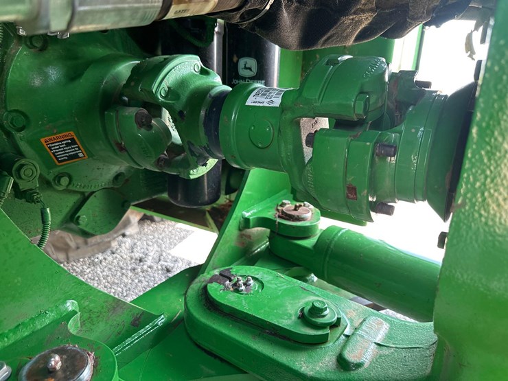 2022-john-deere-9r-390-image-19