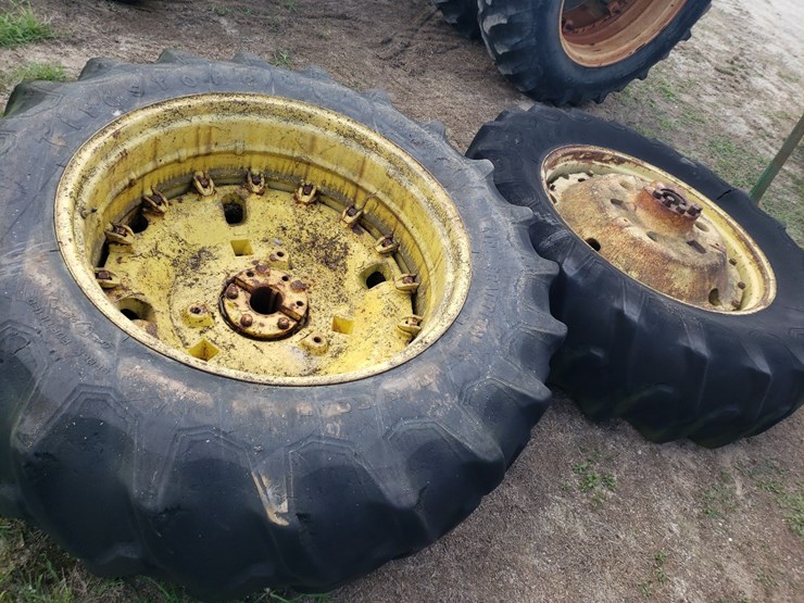 john-deere-4520-image-2