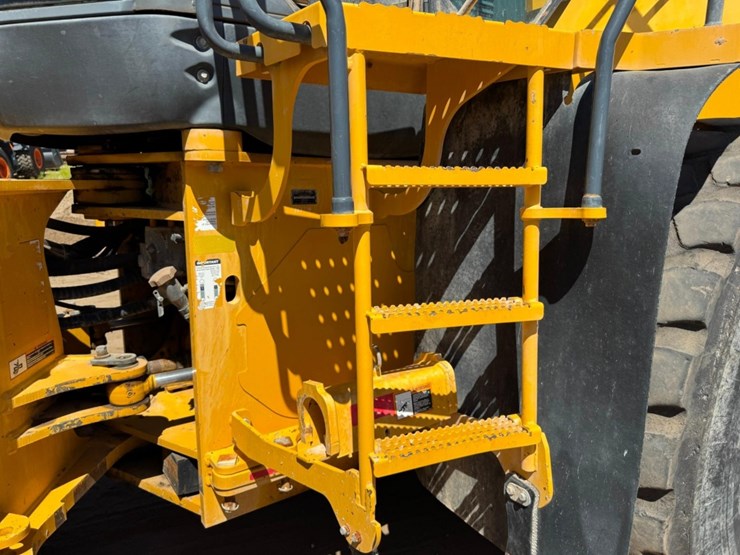 2013-deere-824k-image-19