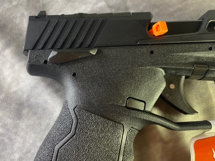 #4387-•-taurus-tx-22-compact-22-lr-pistol,-sn:-1tj062099-image-8