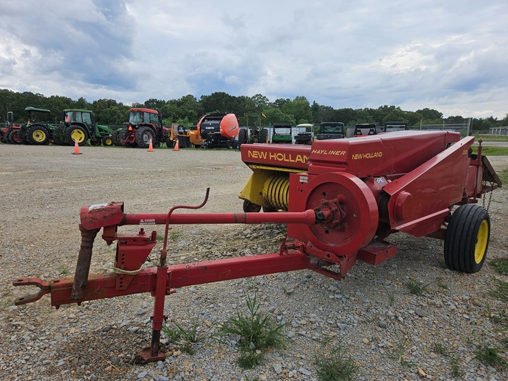 new-holland-310-image-1
